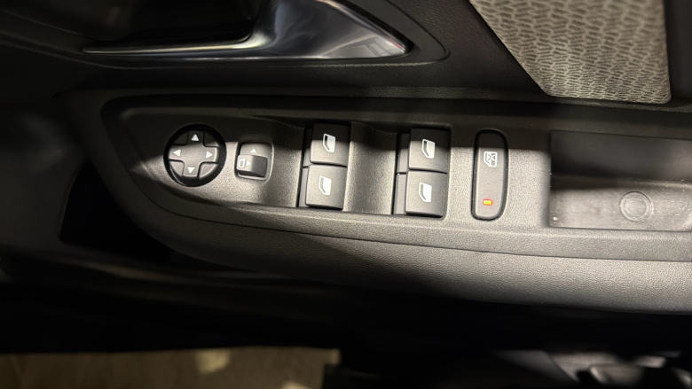 Citroen C4 1.2 Hybrid [136] Max 5dr e-DCS6 Petrol Hatchback